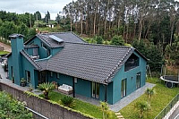 1 house 